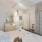 - Private Pool * Сен-Тропе