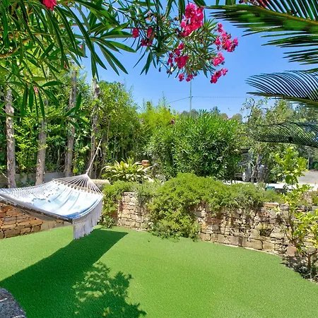 - Private Pool Вилла Сен-Тропе
