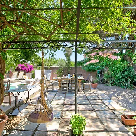 Maison De Clydia Private Pool And Garden