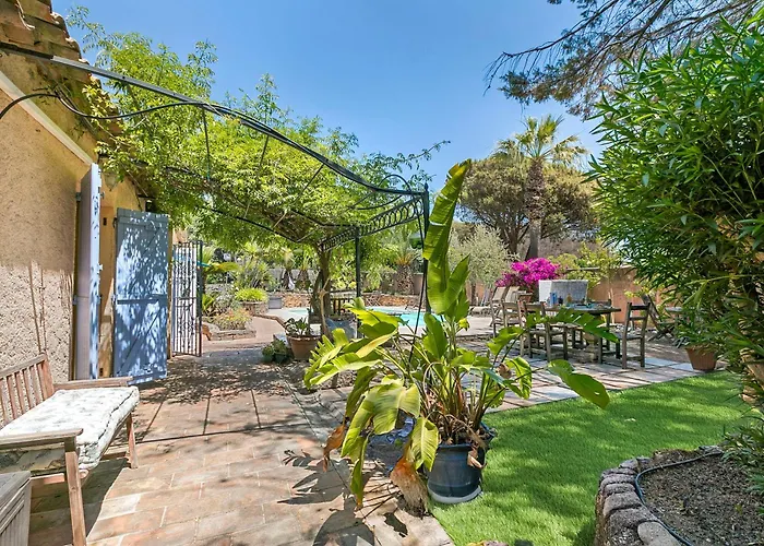 Maison De Clydia Private Pool And Garden *